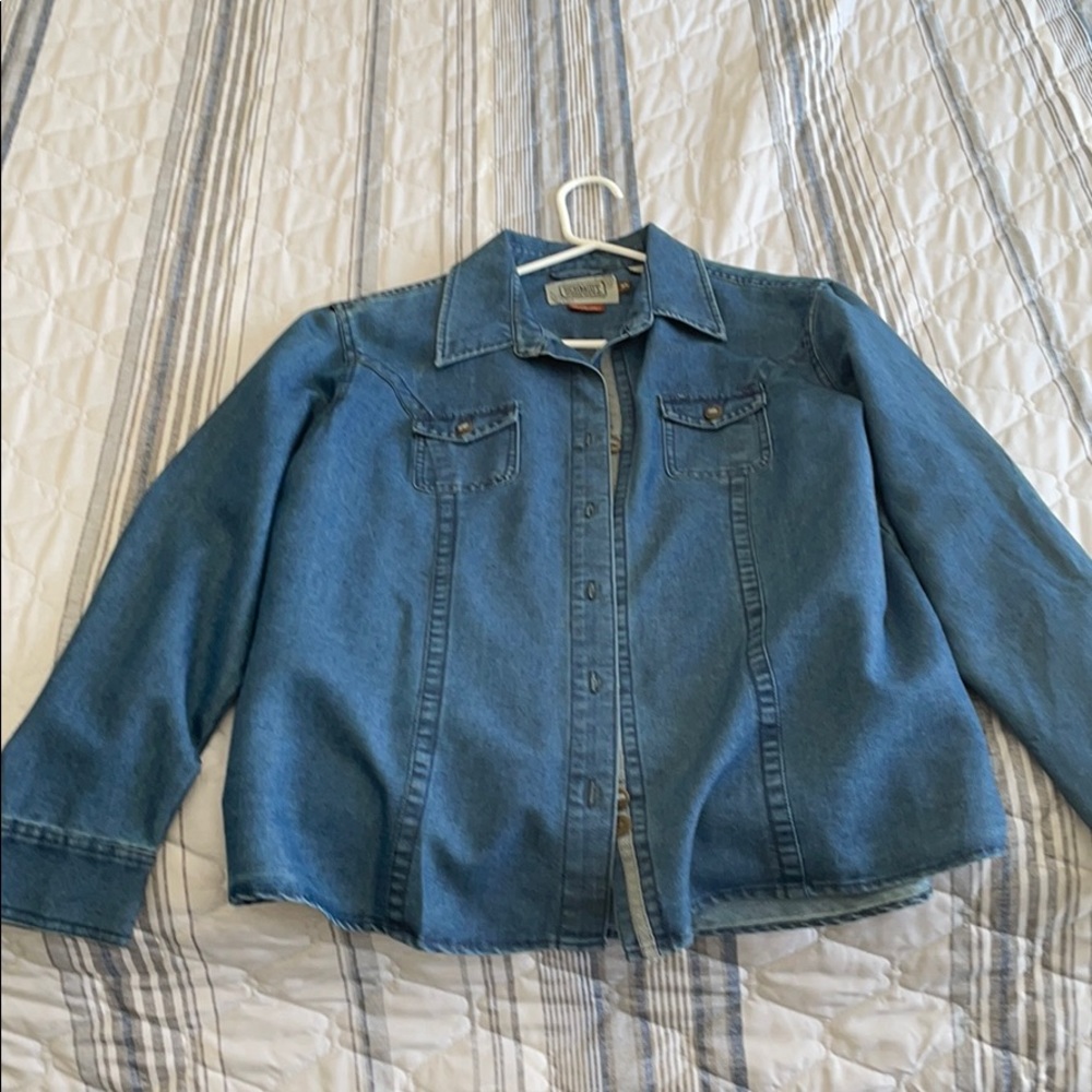 Jean jacket - Picture 2 of 3